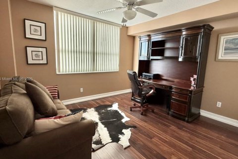 Copropriété à louer à Miami, Floride: 2 chambres, 95.41 m2 № 1925405 - photo 14