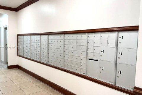 Copropriété à louer à Miami, Floride: 2 chambres, 95.41 m2 № 1925405 - photo 23