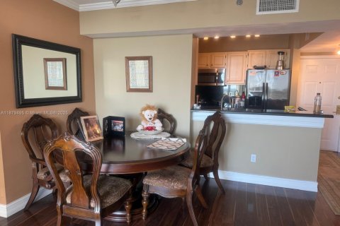 Copropriété à louer à Miami, Floride: 2 chambres, 95.41 m2 № 1925405 - photo 13