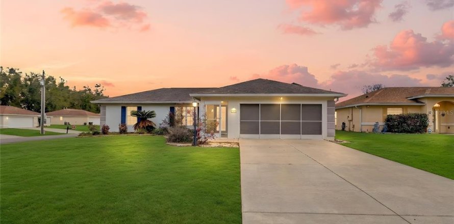House in Ocala, Florida 3 bedrooms, 111.3 sq.m. № 2123536
