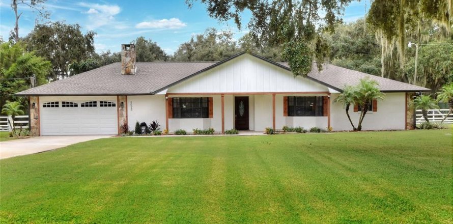 Casa en Lakeland, Florida 3 dormitorios, 204.85 m2 № 2388346