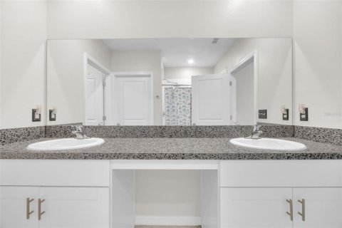 House in Ruskin, Florida 5 bedrooms, 224.36 sq.m. № 1792182 - photo 19