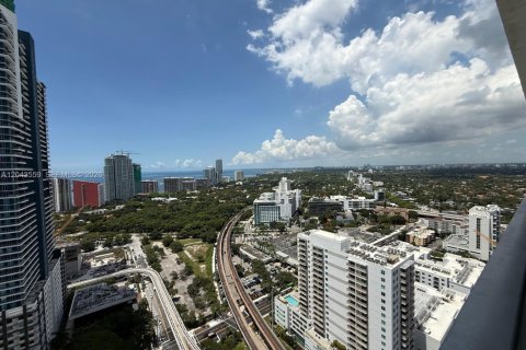 Condo à Miami, Floride, 1 chambre  № 2185477