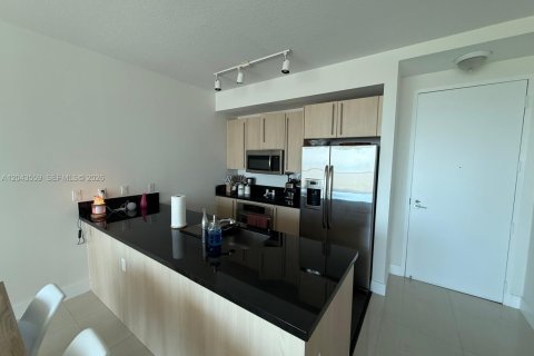 Copropriété à louer à Miami, Floride: 1 chambre, 64.38 m2 № 2185477 - photo 4