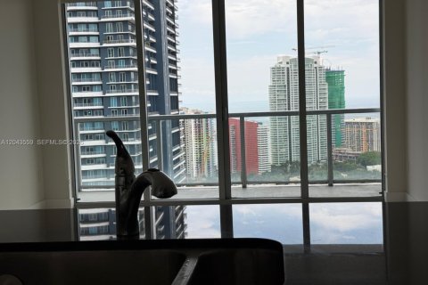 Copropriété à louer à Miami, Floride: 1 chambre, 64.38 m2 № 2185477 - photo 29