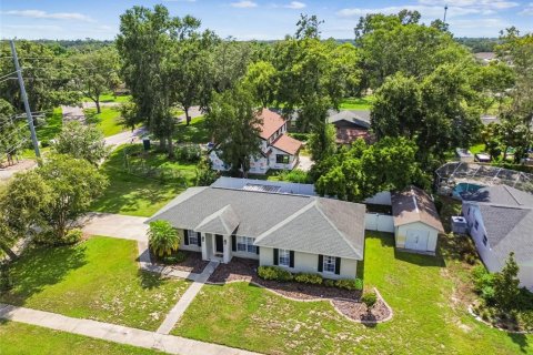 House in Tampa, Florida 3 bedrooms, 121.52 sq.m. № 1840683 - photo 28