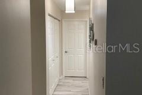 House in Tampa, Florida 3 bedrooms, 121.52 sq.m. № 1840683 - photo 11