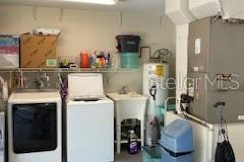 House in Tampa, Florida 3 bedrooms, 121.52 sq.m. № 1840683 - photo 4