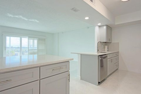 Купить кондоминиум в Сателлит-Бич, Флорида 4 комнаты, 97.27м2, № 2211373 - фото 14