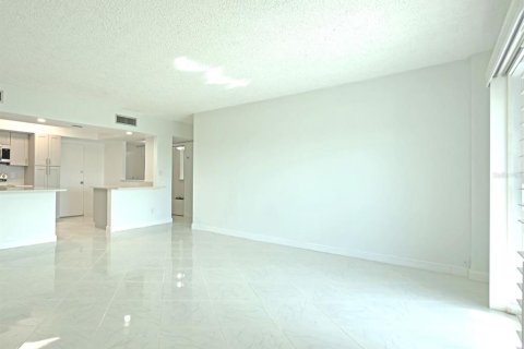 Купить кондоминиум в Сателлит-Бич, Флорида 4 комнаты, 97.27м2, № 2211373 - фото 18