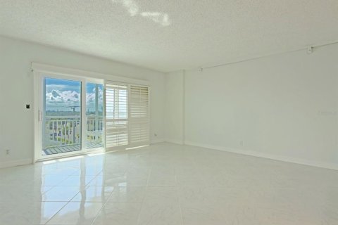 Купить кондоминиум в Сателлит-Бич, Флорида 4 комнаты, 97.27м2, № 2211373 - фото 21