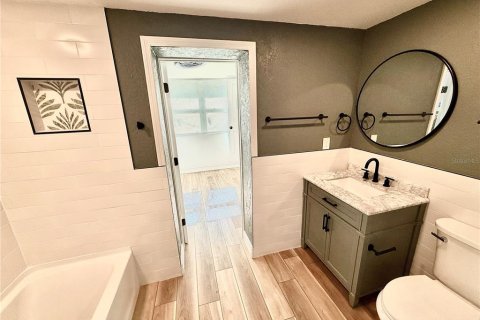 Propiedad comercial en alquiler en Casselberry, Florida, 152.73 m2 № 1901704 - foto 5