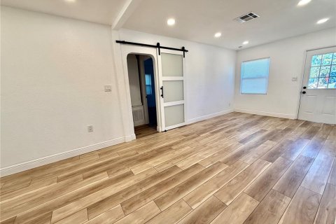Propiedad comercial en alquiler en Casselberry, Florida, 152.73 m2 № 1901704 - foto 20
