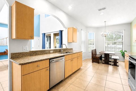 House in Kissimmee, Florida 7 bedrooms, 245.82 sq.m. № 2355661 - photo 9