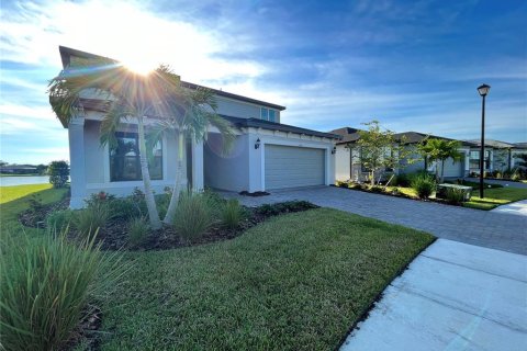 Villa ou maison à louer à North Port, Floride: 5 chambres, 339.28 m2 № 2408245 - photo 4