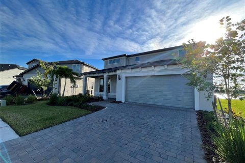Villa ou maison à louer à North Port, Floride: 5 chambres, 339.28 m2 № 2408245 - photo 5