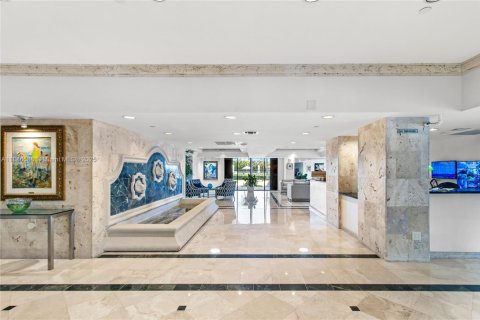 Купить кондоминиум в Майами-Бич, Флорида 2 спальни, 121.24м2, № 1983413 - фото 18