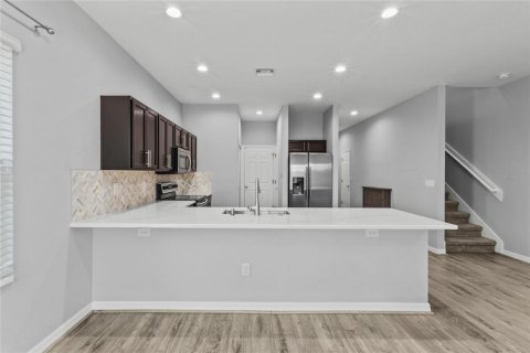 Townhouse in Sarasota, Florida 3 bedrooms, 159.14 sq.m. № 2393600 - photo 19