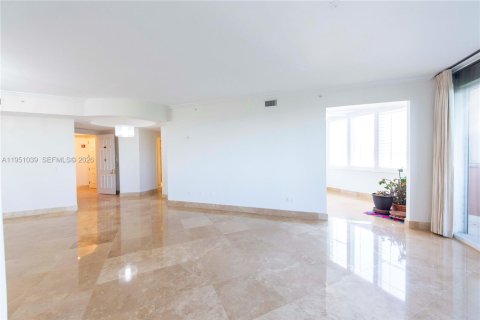 Condominio en alquiler en Coral Gables, Florida, 3 dormitorios, 195.09 m2 № 2054289 - foto 2
