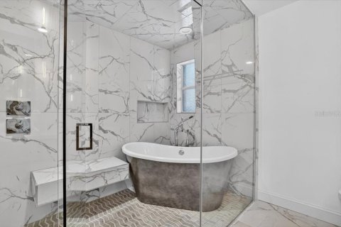 Villa ou maison à vendre à Tampa, Floride: 3 chambres, 298.59 m2 № 2124233 - photo 30