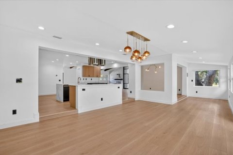 Villa ou maison à vendre à Tampa, Floride: 3 chambres, 298.59 m2 № 2124233 - photo 22