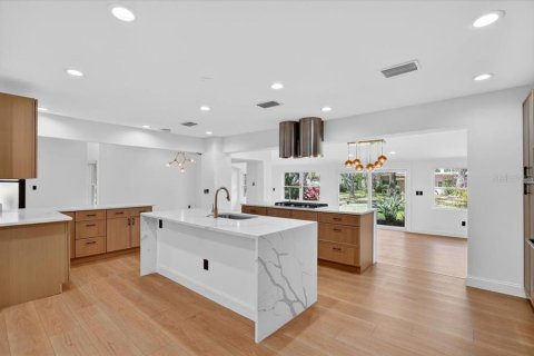 Villa ou maison à vendre à Tampa, Floride: 3 chambres, 298.59 m2 № 2124233 - photo 20