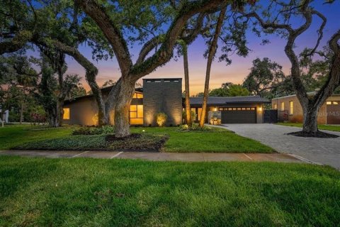Villa ou maison à vendre à Tampa, Floride: 3 chambres, 298.59 m2 № 2124233 - photo 4