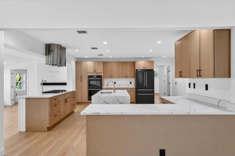 Villa ou maison à vendre à Tampa, Floride: 3 chambres, 298.59 m2 № 2124233 - photo 16