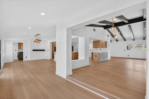 Villa ou maison à vendre à Tampa, Floride: 3 chambres, 298.59 m2 № 2124233 - photo 23