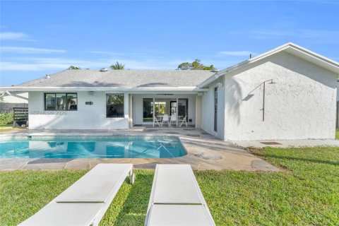 Купить виллу или дом в Пемброк-Пайнс, Флорида 3 спальни, 143.35м2, № 2026578 - фото 6