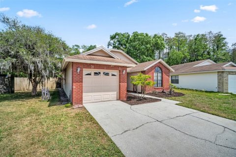 House in Tampa, Florida 3 bedrooms, 124.86 sq.m. № 2110663 - photo 3