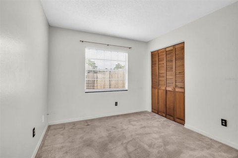 House in Tampa, Florida 3 bedrooms, 124.86 sq.m. № 2110663 - photo 24