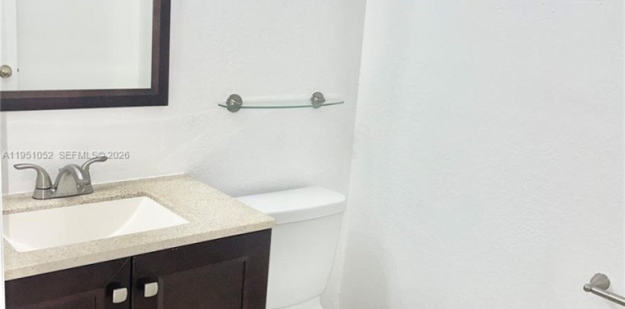 Condo à Miramar, Floride, 2 chambres  № 2007102