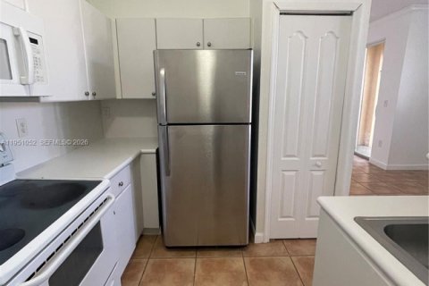 Copropriété à louer à Miramar, Floride: 2 chambres, 111.95 m2 № 2007102 - photo 9