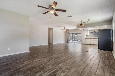 Casa en venta en Tampa, Florida, 3 dormitorios, 138.52 m2 № 1879165 - foto 27