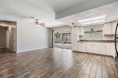 Casa en venta en Tampa, Florida, 3 dormitorios, 138.52 m2 № 1879165 - foto 30