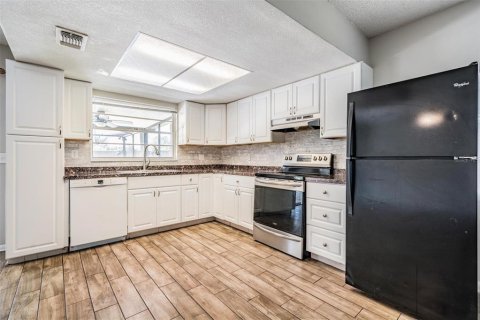 Casa en venta en Tampa, Florida, 3 dormitorios, 138.52 m2 № 1879165 - foto 29