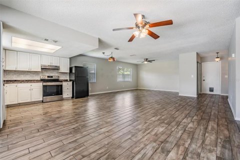 Casa en venta en Tampa, Florida, 3 dormitorios, 138.52 m2 № 1879165 - foto 6