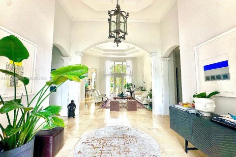 Снять в аренду виллу или дом в Уэстон, Флорида 5 спален, 392.33м2, № 1990510 - фото 8