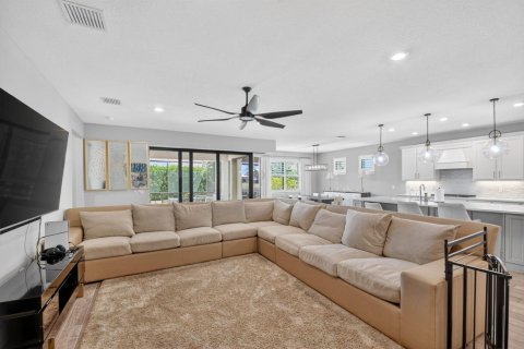 Villa ou maison à vendre à Lake Worth, Floride: 4 chambres, 344.02 m2 № 2261837 - photo 2