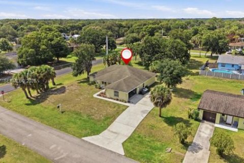 Villa ou maison à vendre à St. Lucie, Floride: 3 chambres, 190.91 m2 № 2084810 - photo 24