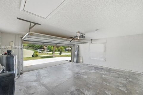 Villa ou maison à vendre à St. Lucie, Floride: 3 chambres, 190.91 m2 № 2084810 - photo 22