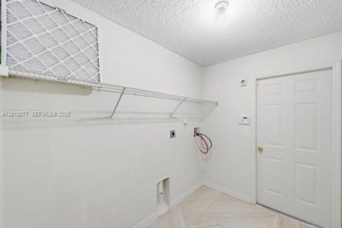 Villa ou maison à vendre à St. Lucie, Floride: 3 chambres, 190.91 m2 № 2084810 - photo 8