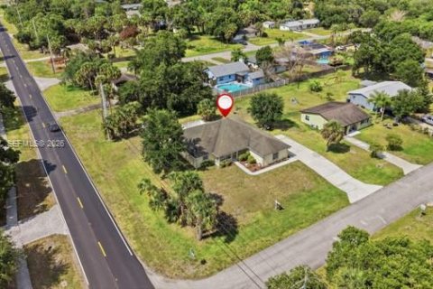 Villa ou maison à vendre à St. Lucie, Floride: 3 chambres, 190.91 m2 № 2084810 - photo 27