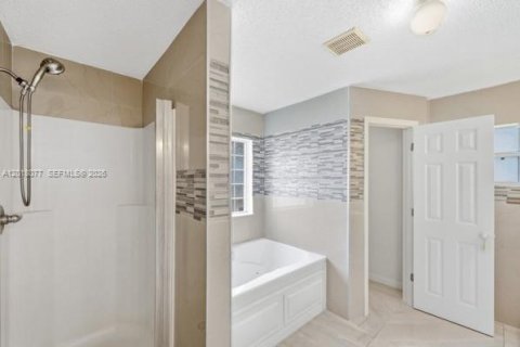 Villa ou maison à vendre à St. Lucie, Floride: 3 chambres, 190.91 m2 № 2084810 - photo 11