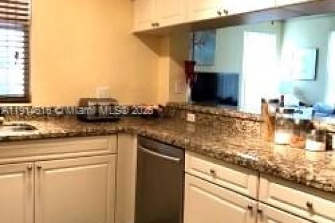 Снять в аренду кондоминиум в Корал-Спрингс, Флорида 1 спальня, 66.52м2, № 1970099 - фото 5