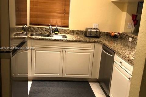 Снять в аренду кондоминиум в Корал-Спрингс, Флорида 1 спальня, 66.52м2, № 1970099 - фото 6