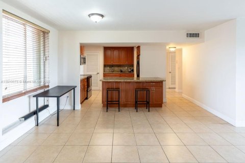 Copropriété à vendre à Miami, Floride: 3 chambres, 141.21 m2 № 1874451 - photo 7