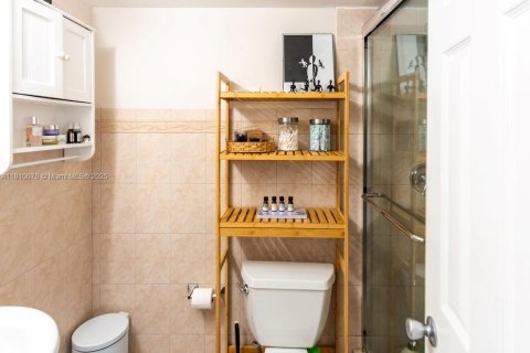 Copropriété à vendre à Miami, Floride: 3 chambres, 141.21 m2 № 1874451 - photo 26