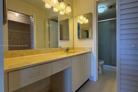 Condo in Sunrise, Florida, 2 bedrooms  № 1982454 - photo 8